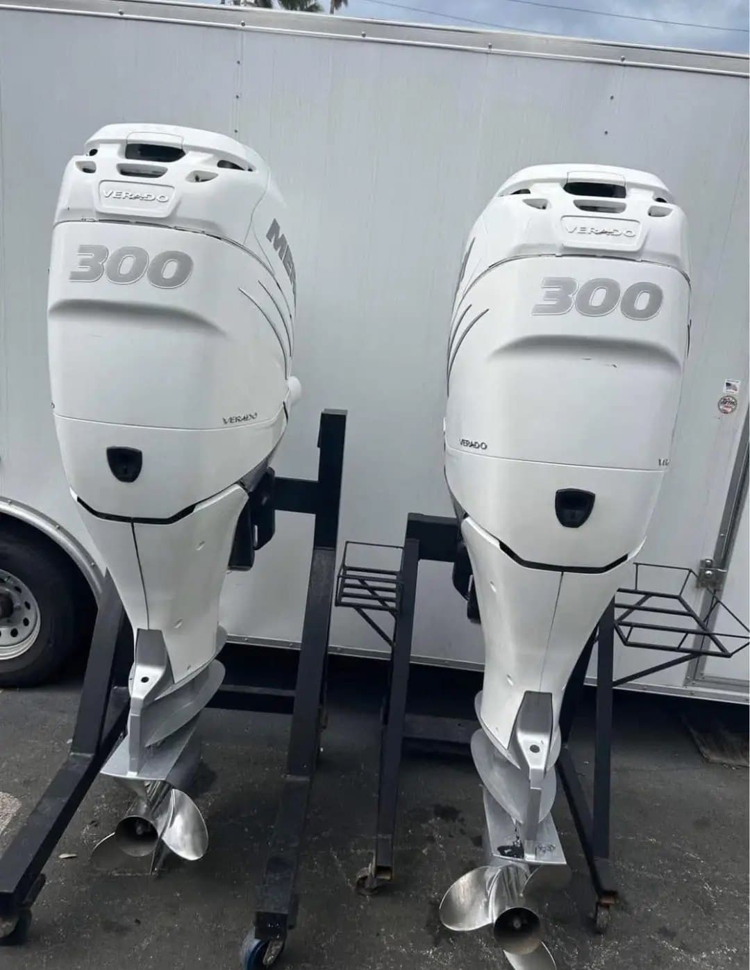 Mercury 300 Verado 300 HP 2010 Pair — view 1